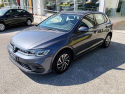 Grigio Usata 2022 VW Polo Style Tre volumi | 17.900 € (Buon prezzo)