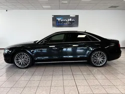 Nero Usata 2011 Audi A8 Tre volumi | 18.800 € (Molto cara)