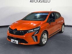 Orange valencia Usata 2024 Renault Clio V Evolution Tre volumi | 16.400 € (Buon prezzo)