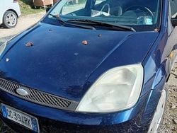 Blu Usata 2002 Ford Fiesta Due volumi | 750 € (Super prezzo)