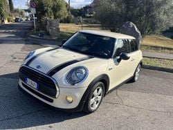 Beige Usata 2015 Mini Cooper Due volumi | 8990 € (Super prezzo)