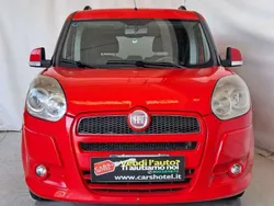Rosso metallizzato Usata 2011 Fiat Doblò Emotion Monovolume | 6950 € (Buon prezzo)