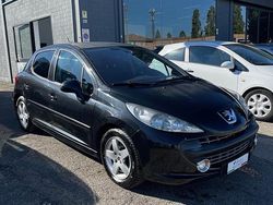 Nero Usata 2009 Peugeot 207 Tre volumi | 3400 € (Buon prezzo)