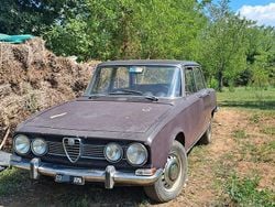 Usata 1970 Alfa Romeo 1750 Tre volumi | 5700 €
