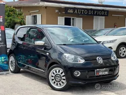 Grigio Usata 2012 VW up! high up! Due volumi | 4999 € (Buon prezzo)