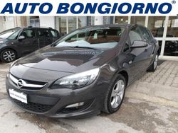 Marrone Usata 2015 Opel Astra S Tre volumi | 8500 € (Buon prezzo)