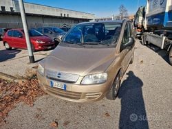 Grigio Usata 2007 Fiat Multipla Monovolume | 2500 € (Buon prezzo)
