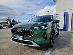 Verde metallizzato Usata 2024 Ford Kuga Active SUV | 28.900 € (Buon prezzo)