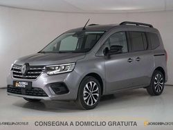 Grigio Nuova 2025 Renault Kangoo Techno Monovolume | 24.900 € (Buon prezzo)