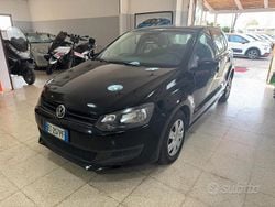 Nero Usata 2014 VW Polo Trendline Tre volumi | 6500 € (Buon prezzo)