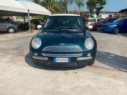 Verde Usata 2004 Mini ONE Due volumi | 3990 € (Molto cara)
