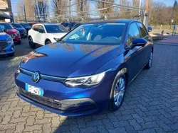 Blu / metallizzato Usata 2020 VW Golf VIII Life Tre volumi | 19.990 € (Buon prezzo)
