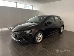 Marrone Usata 2020 Toyota Corolla Active Tre volumi | 17.300 € (Buon prezzo)