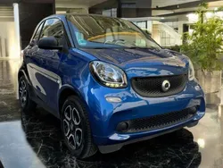 Blu/azzurro Usata 2017 Smart ForTwo Coupé Passion Due volumi | 12.300 € (Buon prezzo)