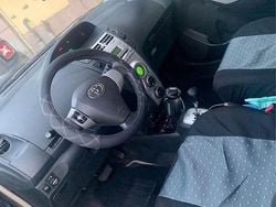 Nero Usata 2006 Toyota Yaris Due volumi | 2800 € (Buon prezzo)