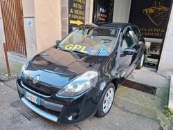 Nero Usata 2012 Renault Clio IV Dynamique Tre volumi | 3499 € (Super prezzo)