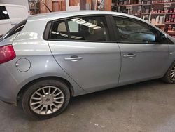 Blu/azzurro Usata 2007 Fiat Bravo Active Due volumi | 1900 € (Buon prezzo)