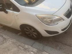 Usata 2010 Opel Meriva Monovolume | 1200 € (Buon prezzo)