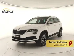 Bianco Usata 2019 Skoda Karoq Scout 4x4 SUV | 22.510 € (Cara)