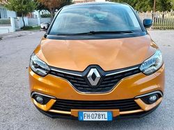 Giallo Usata 2017 Renault Scénic IV Intens Monovolume | 15.000 € (Molto cara)