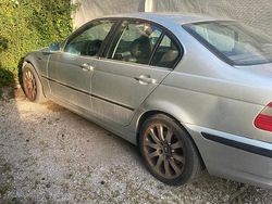 Grigio Usata 2002 BMW 2002 Tre volumi | 900 €