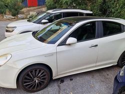 Usata 2013 Alfa Romeo Giulietta Exclusive Due volumi | 8400 € (Cara)