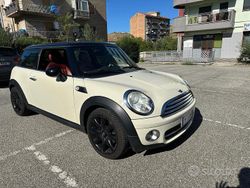 Bianco Usata 2007 Mini Cooper D Due volumi | 7000 € (Molto cara)