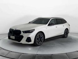 Mineral white / metallizzato Usata 2024 BMW i5 M Sport Tre volumi | 59.900 € (Super prezzo)
