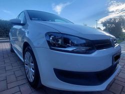 Bianco Usata 2012 VW Polo Tre volumi | 7500 € (Molto cara)