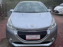 Grigio Usata 2012 Peugeot 208 Access Due volumi | 7000 € (Buon prezzo)