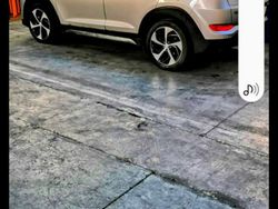 Grigio Usata 2017 Hyundai Tucson SUV | 15.000 € (Buon prezzo)