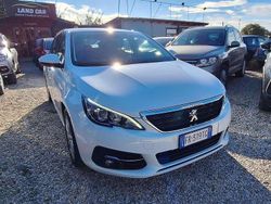 Bianco Usata 2018 Peugeot 308 Business-Line Tre volumi | 10.900 € (Ottimo prezzo)