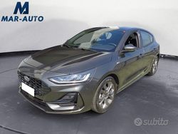 Grigio Usata 2022 Ford Focus ST-Line Tre volumi | 20.990 € (Cara)