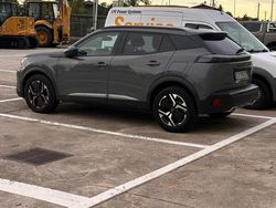 Usata 2023 Peugeot 2008 Allure SUV | 19.000 € (Buon prezzo)