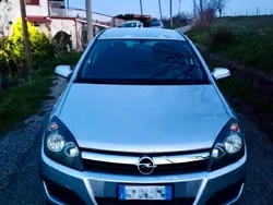 Usata 2005 Opel Astra Due volumi | 1800 € (Buon prezzo)