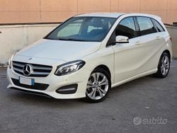 Bianco Usata 2015 Mercedes B180 Premium Monovolume | 12.700 € (Buon prezzo)