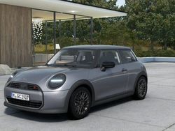 Grigio / metallizzato Nuova 2025 Mini Cooper S Essential Due volumi | 28.910 € (Buon prezzo)