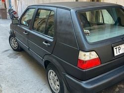Usata 1990 VW Golf II Tre volumi | 800 €