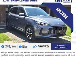 Grigio Nuova 2025 MG ZS Luxury Tre volumi | 25.400 € (Cara)