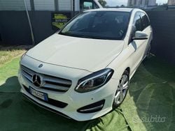 Bianco Usata 2017 Mercedes B180 Premium Monovolume | 10.400 € (Buon prezzo)