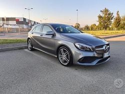 Grigio Usata 2016 Mercedes A180 Premium Tre volumi | 18.500 € (Molto cara)