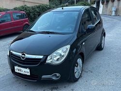 Nero Usata 2009 Opel Agila Enjoy Monovolume | 4300 € (Buon prezzo)