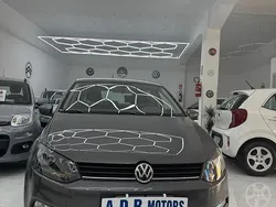Grigio Usata 2016 VW Polo Trendline Tre volumi | 7490 € (Buon prezzo)