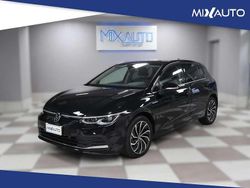 Nero Usata 2021 VW Golf VIII Style Tre volumi | 20.900 € (Ottimo prezzo)