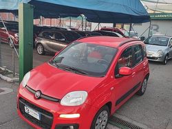 Rosso Usata 2017 Fiat Panda Lounge Tre volumi | 5900 € (Buon prezzo)