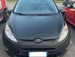 Blu/azzurro Usata 2009 Ford Fiesta Due volumi | 2500 € (Super prezzo)
