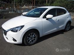 Bianco Usata 2018 Mazda 2 Tre volumi | 7900 € (Buon prezzo)