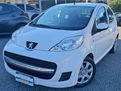 Bianco Usata 2011 Peugeot 107 Access Due volumi | 4500 € (Buon prezzo)