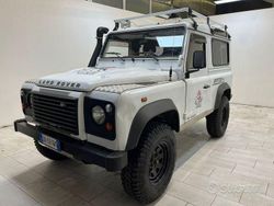 Bianco pastello Usata 2011 Land Rover Defender SUV | 29.990 € (Super prezzo)