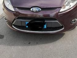 Rosso Usata 2010 Ford Fiesta Due volumi | 3000 € (Buon prezzo)